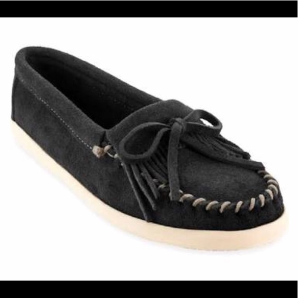 Women's Minnetonka Newport black PRICE IS FIRM